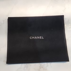Chanel Necklace Travel bag/duster